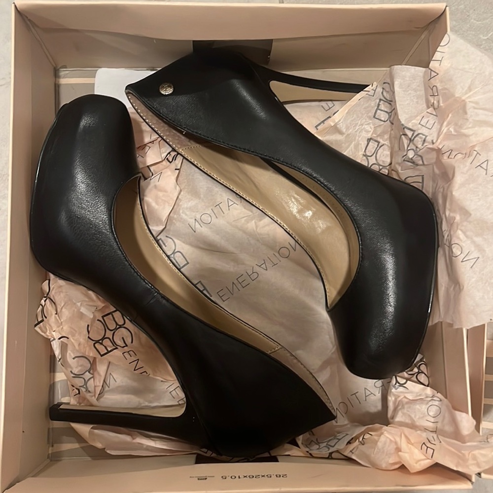 BCBG Heels/ pumps . never worn